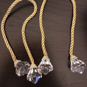 12 small tassels / napkin ties